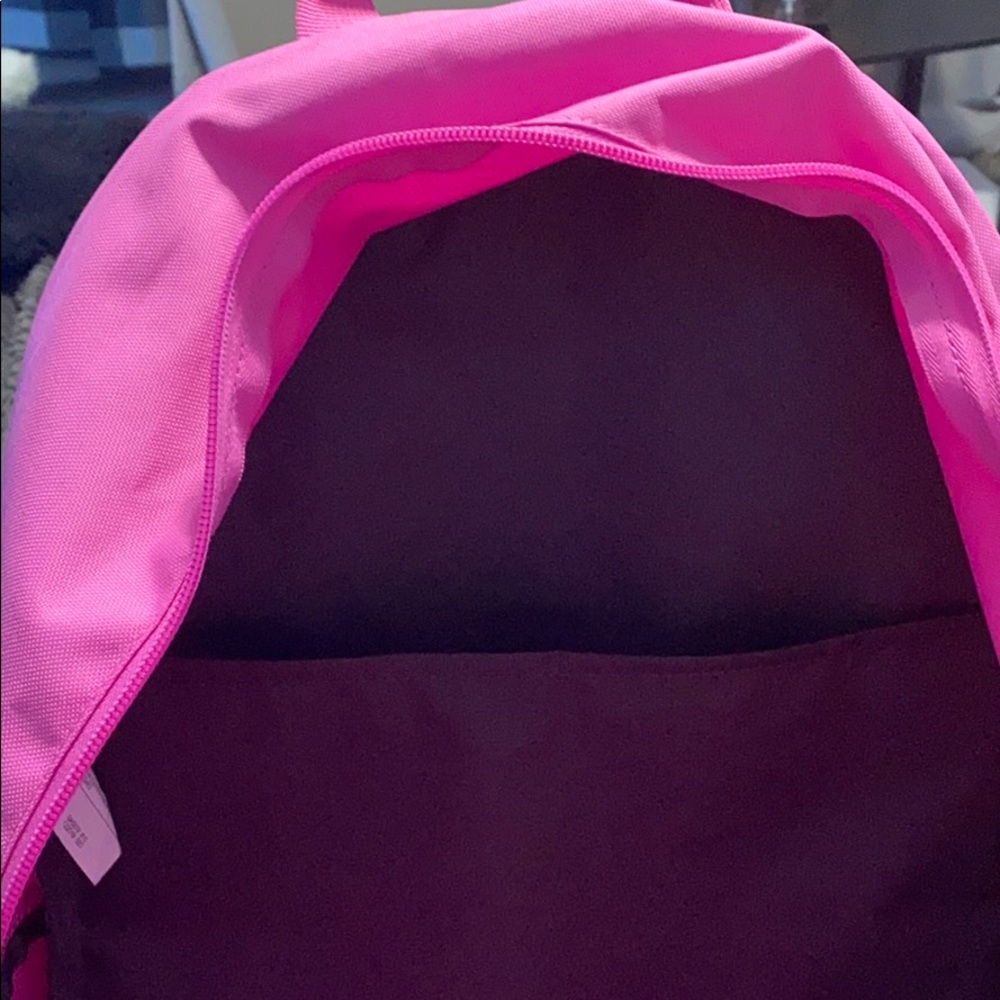 Pink Nike backpack - Picture 3 of 4
